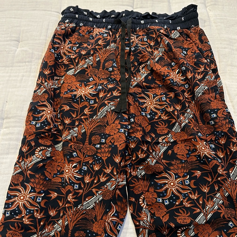 Relaxed fit light weight soft